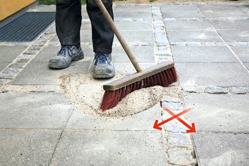 Kivien ja laattojen latominen